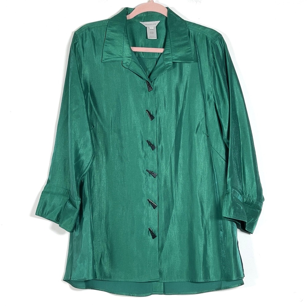 Multiples Toggle Button Front Tunic Top Womens Sz L Satin Green 3/4 Cuff Sleeve‎